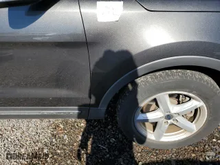 2019 Ford Explorer XLT with VIN 1FM5K7DH4KGA58255, listed as a Copart auction lot 79124914 with 42,479 mi miles and Salvage Title. Bid and sale history available at carsss.com. Image 13.