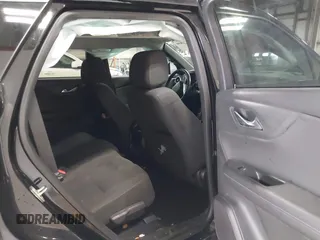 2020 Chevrolet Blazer LT z VIN 3GNKBBRA6LS684129, wystawiony jako IAAI lot #41850800 z przebiegiem 38 631 mil mil oraz . Historia ofert i sprzedaży dostępna na DreamBid. Obrazek 8.