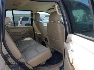 2006 Mercury Mountaineer Luxury z VIN 4M2EU47EX6UJ22752, wystawiony jako IAAI lot #41807719 z przebiegiem 140 442 mil mil oraz . Historia ofert i sprzedaży dostępna na DreamBid. Obrazek 8.