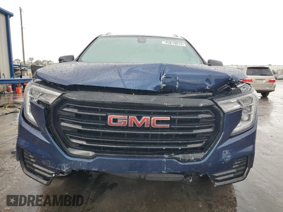 2023 GMC Terrain SLE with VIN 3GKALMEG3PL168645, listed as a Copart auction lot 45819015 with 24,257 mi miles and Salvage Title. Bid and sale history available at DreamBid. Image 5.