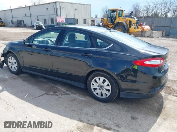 2014 Ford Fusion S with VIN 3FA6P0G75ER387702, listed as a IAAI auction lot 41912113 with 180,002 mi miles. Bid and sale history available at carsss.com. Image 3.