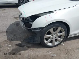 2016 Cadillac ATS Standard AWD z VIN 1G6AG5RX9G0106151, wystawiony jako IAAI lot #41710613 z przebiegiem 82 893 mil mil oraz . Historia ofert i sprzedaży dostępna na DreamBid. Obrazek 19.