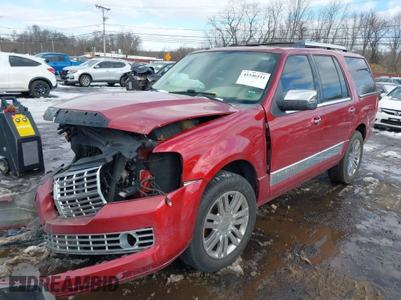 2008 Lincoln Navigator with VIN 5LMFU28518LJ18538, listed as a IAAI auction lot 41546111 with 123,174 mi miles. Bid and sale history available at carsss.com. Image 20.