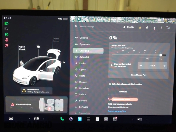 2019 Tesla Model 3 Mid Range z VIN 5YJ3E1EA5KF317542, wystawiony jako IAAI lot #42050461 z przebiegiem 55 054 mil mil oraz . Historia ofert i sprzedaży dostępna na DreamBid. Obrazek 19.
