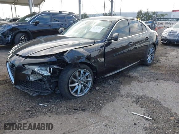 2017 Alfa Romeo Giulia with VIN ZARFAEBN6H7528809, listed as a IAAI auction lot 41365888 with 1 mi miles. Bid and sale history available at carsss.com. Image 2.
