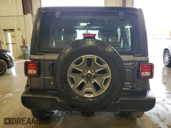 2018 Jeep Wrangler Unlimited Sport S с VIN 1C4HJXDN8JW190448, выставлен на аукционе Copart как лот 57250025 с пробегом 107 733 миль миль и На запчасти • Non repairable. История ставок и продаж доступна на DreamBid. Изображение 6.