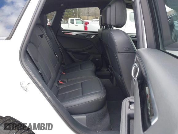2021 Porsche Macan with VIN WP1AA2A53MLB00846, listed as a IAAI auction lot 42038469 with 41,659 mi miles and . Bid and sale history available at DreamBid. Image 8.
