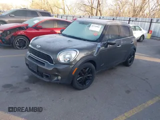 2012 MINI Countryman S z VIN WMWZC5C5XCWL55632, wystawiony jako IAAI lot #41754982 z przebiegiem 134 866 mil mil oraz . Historia ofert i sprzedaży dostępna na DreamBid. Obrazek 2.