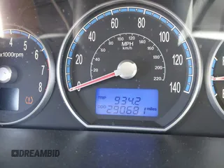 2007 Hyundai Santa Fe SE z VIN 5NMSH73EX7H039691, wystawiony jako IAAI lot #42580347 z przebiegiem 290 681 mil mil oraz . Historia ofert i sprzedaży dostępna na DreamBid. Obrazek 7.