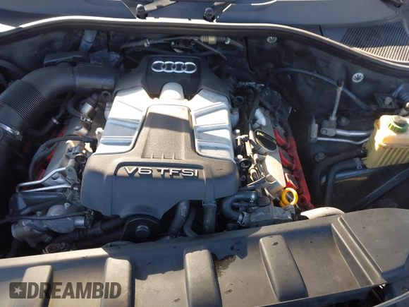 2015 Audi Q7 3.0T S line Prestige with VIN WA1DGAFE8FD015458, listed as a IAAI auction lot 41753940 with 62,233 mi miles. Bid and sale history available at carsss.com. Image 10.