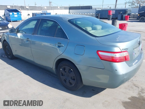 2008 Toyota Camry LE with VIN 4T1BE46K28U771070, listed as a IAAI auction lot 42108833 with 180,808 mi miles. Bid and sale history available at carsss.com. Image 3.