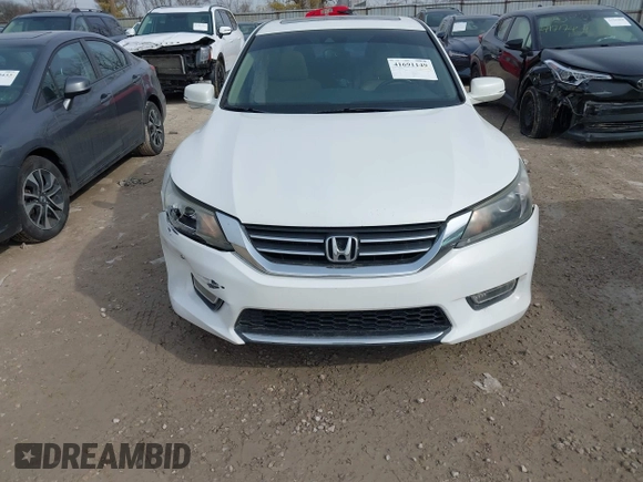 2013 Honda Accord Sdn EX-L with VIN 1HGCR2F83DA275519, listed as a IAAI auction lot 41691149 with 156,334 mi miles. Bid and sale history available at carsss.com. Image 6.