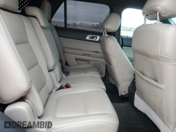 2014 Ford Explorer XLT z VIN 1FM5K7D8XEGB73043, wystawiony jako Copart lot #52146485 z przebiegiem 177 394 mil mil oraz Szkoda całkowita • Salvage title. Historia ofert i sprzedaży dostępna na DreamBid. Obrazek 11.