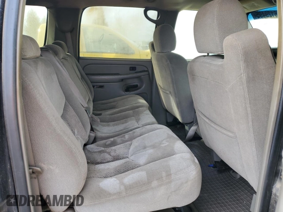 2004 Chevrolet Suburban LS with VIN 3GNGK26U54G216482, listed as a Copart auction lot 46129495 with 180,551 mi miles and Salvage Title. Bid and sale history available at carsss.com. Image 12.