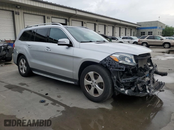 2017 Mercedes-Benz GLS 450 z VIN 4JGDF6EE2HA797022, wystawiony jako Copart lot #62583815 z przebiegiem 96 319 mil mil oraz Szkoda całkowita • Salvage title. Historia ofert i sprzedaży dostępna na DreamBid. Obrazek 4.