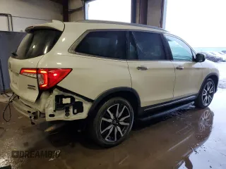 2020 Honda Pilot Touring 8-Passenger with VIN 5FNYF6H98LB058712, listed as a Copart auction lot 43622815 with 81,854 mi miles and Salvage Title. Bid and sale history available at DreamBid. Image 3.