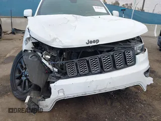 2018 Jeep Grand Cherokee Altitude with VIN 1C4RJEAGXJC153479, listed as a IAAI auction lot 41493917 with 83,589 mi miles. Bid and sale history available at carsss.com. Image 6.