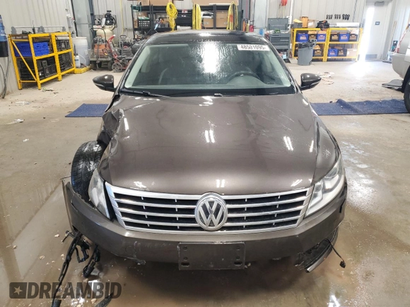 2013 Volkswagen CC Executive z VIN WVWGU7AN2DE530985, wystawiony jako Copart lot #48501095 z przebiegiem Nie podano mil oraz Czysty tytuł • Clean title. Historia ofert i sprzedaży dostępna na DreamBid. Obrazek 5.