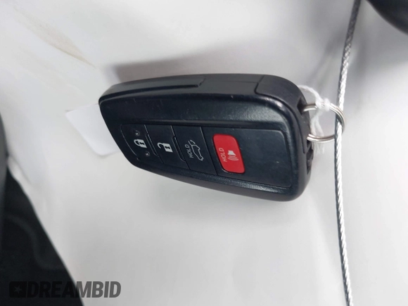 2023 Toyota RAV4 Hybrid XLE Premium z VIN 4T3B6RFV0PU132809, wystawiony jako IAAI lot #42646117 z przebiegiem 43 083 mil mil oraz . Historia ofert i sprzedaży dostępna na DreamBid. Obrazek 11.