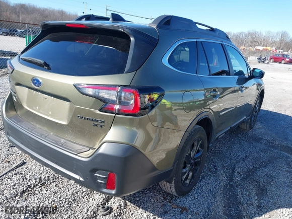 2022 Subaru Outback Onyx Edition XT with VIN 4S4BTGLDXN3185618, listed as a IAAI auction lot 41389710 with 11,699 mi miles. Bid and sale history available at carsss.com. Image 4.