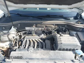 2019 Volkswagen Atlas SEL z VIN 1V2MR2CA8KC569640, wystawiony jako IAAI lot #42083995 z przebiegiem 127 104 mil mil oraz . Historia ofert i sprzedaży dostępna na DreamBid. Obrazek 10.