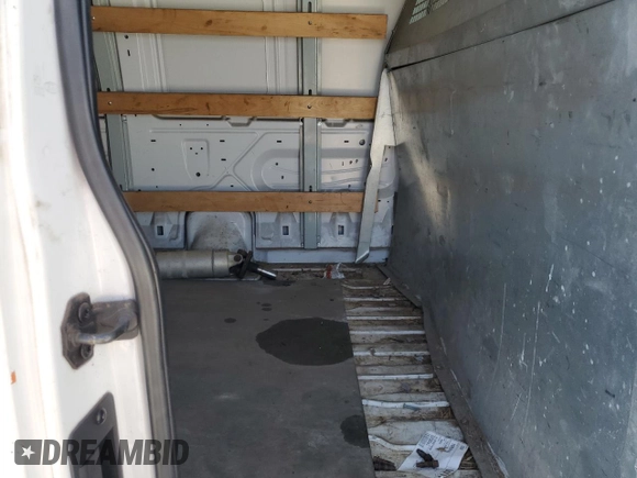 2007 Ford Econoline Cargo Commercial with VIN 1FTNS24W27DA83881, listed as a Copart auction lot 71449644 with 211,604 mi miles and Clean Title. Bid and sale history available at DreamBid. Image 10.