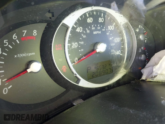 2008 Hyundai Tucson SE with VIN KM8JN12D28U913130, listed as a IAAI auction lot 41915402 with 208,907 mi miles. Bid and sale history available at carsss.com. Image 7.