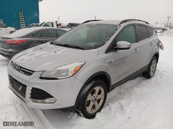 2016 Ford Escape SE with VIN 1FMCU9GX3GUC82254, listed as a Copart auction lot 89166775 with 182,002 mi miles and Salvage Title. Bid and sale history available at carsss.com. Image 1.