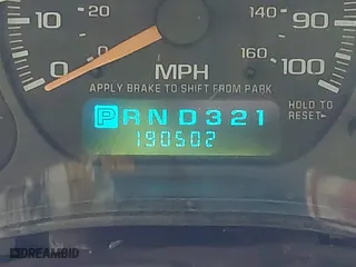 2002 Chevrolet Tahoe LT with VIN 1GNEC13Z52R148406, listed as a IAAI auction lot 41617948 with 190,502 mi miles. Bid and sale history available at carsss.com. Image 15.