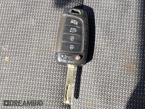 2021 Hyundai Accent SE z VIN 3KPC24A63ME139599, wystawiony jako IAAI lot #42207032 z przebiegiem 91 695 mil mil oraz . Historia ofert i sprzedaży dostępna na DreamBid. Obrazek 11.
