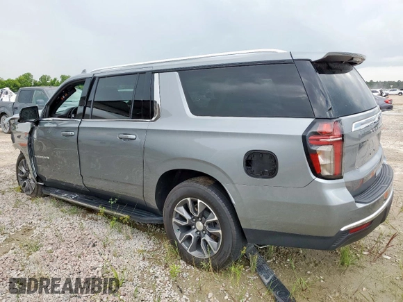 2023 Chevrolet Suburban LT with VIN 1GNSCCKD5PR308814, listed as a Copart auction lot 61955315 with 33,659 mi miles and Salvage title. Bid and sale history available at DreamBid. Image 2.