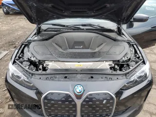 2023 BMW i4 eDrive35 z VIN WBY43AW04PFP61934, wystawiony jako Copart lot #48541455 z przebiegiem 37 042 mil mil oraz Czysty tytuł • Clean title. Historia ofert i sprzedaży dostępna na DreamBid. Obrazek 11.