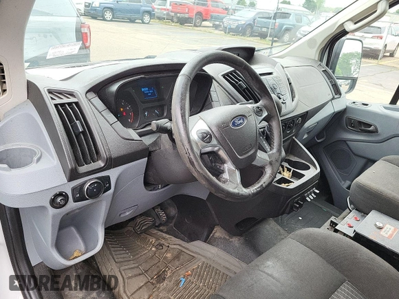 2016 Ford Transit с VIN 1FTYR1YM1GKB55547, выставлен на аукционе IAAI как лот 42515973 с пробегом 123 629 миль миль и . История ставок и продаж доступна на DreamBid. Изображение 19.