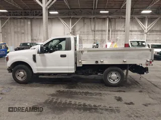 2019 Ford F-250 XL with VIN 1FDBF2A67KED43220, listed as a IAAI auction lot 41530151 with 65,176 mi miles and . Bid and sale history available at DreamBid. Image 14.