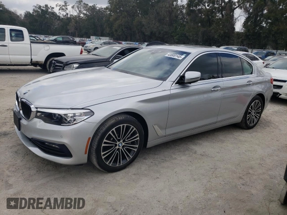 2018 BMW 5 Series 530i xDrive with VIN WBAJA7C59JG907384, listed as a Copart auction lot 43800145 with 95,961 mi miles and Salvage Title. Bid and sale history available at carsss.com. Image 1.