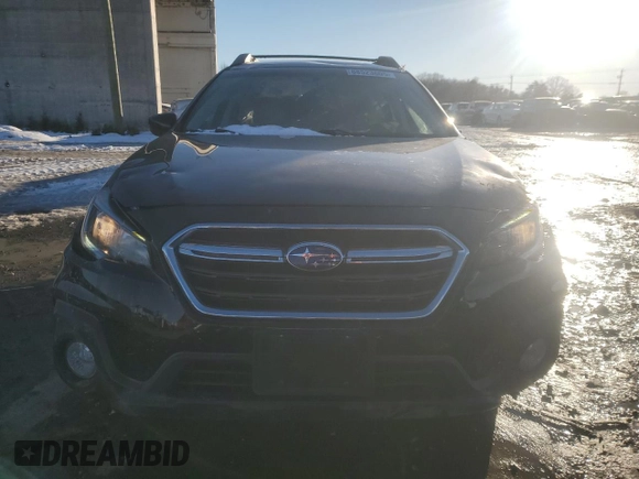 2018 Subaru Outback Premium z VIN 4S4BSACC5J3379782, wystawiony jako Copart lot #88523805 z przebiegiem 80 357 mil mil oraz Szkoda całkowita • Salvage title. Historia ofert i sprzedaży dostępna na DreamBid. Obrazek 5.