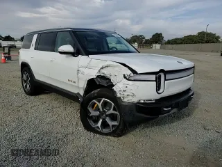 2024 Rivian R1S Adventure z VIN 7PDSGABA4RN043975, wystawiony jako Copart lot #41524615 z przebiegiem 6 807 mil mil oraz Szkoda całkowita • Salvage title. Historia ofert i sprzedaży dostępna na DreamBid. Obrazek 11.