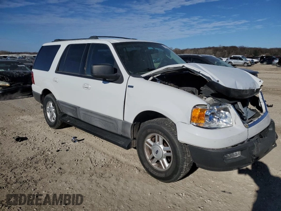 2004 Ford Expedition Special Service with VIN 1FMPU16L14LB44683, listed as a Copart auction lot 82395484 with 204,997 mi miles and Salvage title. Bid and sale history available at DreamBid. Image 4.