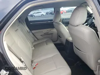 2007 Chrysler 300 Signature with VIN 2C3KA53G57H877394, listed as a Copart auction lot 71302834 with 134,697 mi miles and Salvage Title. Bid and sale history available at carsss.com. Image 10.