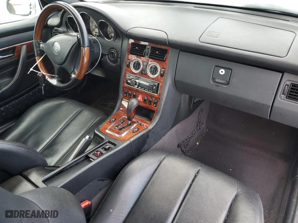 2002 Mercedes-Benz SLK-Class 3.2L with VIN WDBKK65F52F243207, listed as a Copart auction lot 43944405 with 336,779 mi miles and Salvage Title. Bid and sale history available at carsss.com. Image 8.