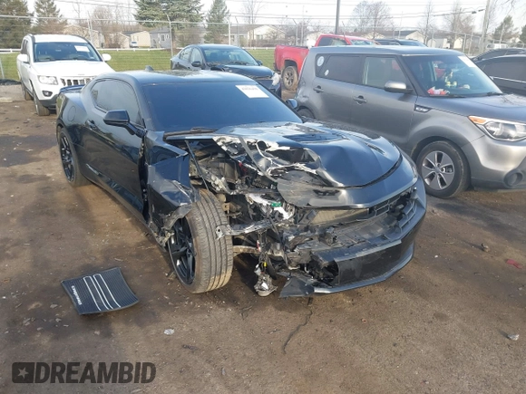 2021 Chevrolet Camaro LT1 с VIN 1G1FF1R72M0142413, выставлен на аукционе IAAI как лот 42026490 с пробегом Не указан миль и . История ставок и продаж доступна на DreamBid. Изображение 1.
