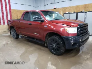 2010 Toyota Tundra z VIN 5TFUW5F19AX101415, wystawiony jako Copart lot #56232545 z przebiegiem 167 081 mil mil oraz Czysty tytuł • Clean title. Historia ofert i sprzedaży dostępna na DreamBid. Obrazek 4.