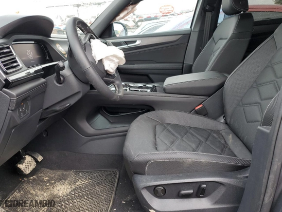 2024 Volkswagen Atlas Cross Sport 2.0T SE w/Technology with VIN 1V2HE2CA1RC249891, listed as a Copart auction lot 47414065 with 7,602 mi miles and Salvage Title. Bid and sale history available at carsss.com. Image 7.