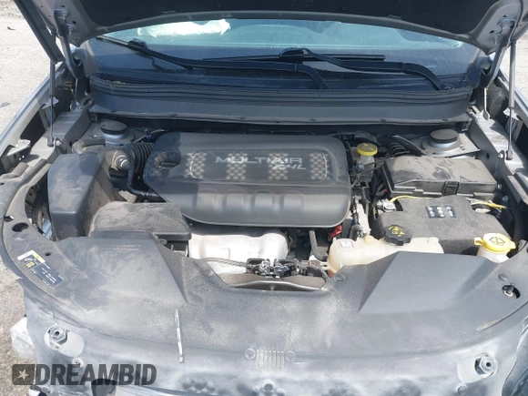 2019 Jeep Cherokee Latitude with VIN 1C4PJLCB7KD114583, listed as a IAAI auction lot 41908161 with 42,286 mi miles. Bid and sale history available at carsss.com. Image 10.