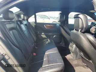 2018 Lincoln Continental Premiere z VIN 1LN6L9PK9J5603395, wystawiony jako Copart lot #49966105 z przebiegiem 60 931 mil mil oraz Szkoda całkowita • Salvage title. Historia ofert i sprzedaży dostępna na DreamBid. Obrazek 10.