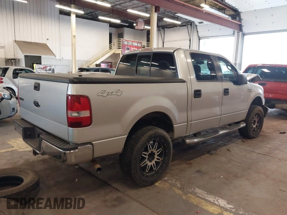 2005 Ford F-150 XLT with VIN 1FTPW14535FB22767, listed as a IAAI auction lot 41880025 with 1 mi miles. Bid and sale history available at carsss.com. Image 4.