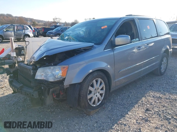 2014 Chrysler Town & Country Touring z VIN 2C4RC1BG4ER158739, wystawiony jako IAAI lot #40970547 z przebiegiem 179 456 mil mil oraz . Historia ofert i sprzedaży dostępna na DreamBid. Obrazek 2.