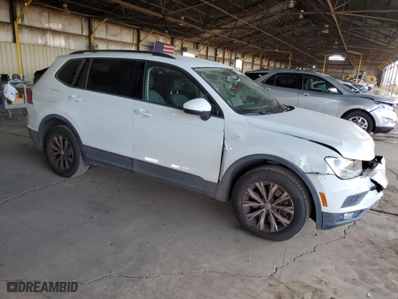 2018 Volkswagen Tiguan S with VIN 3VV1B7AX7JM017221, listed as a Copart auction lot 44728205 with 68,773 mi miles and Salvage Title. Bid and sale history available at carsss.com. Image 4.