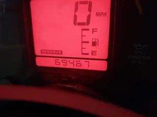 1996 Chevrolet Corvette z VIN 1G1YY2259T5106592, wystawiony jako IAAI lot #42375807 z przebiegiem 69 467 mil mil oraz . Historia ofert i sprzedaży dostępna na DreamBid. Obrazek 15.