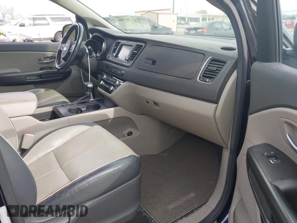 2018 Kia Sedona LX with VIN KNDMB5C15J6352017, listed as a IAAI auction lot 41787590 with 110,159 mi miles. Bid and sale history available at carsss.com. Image 5.